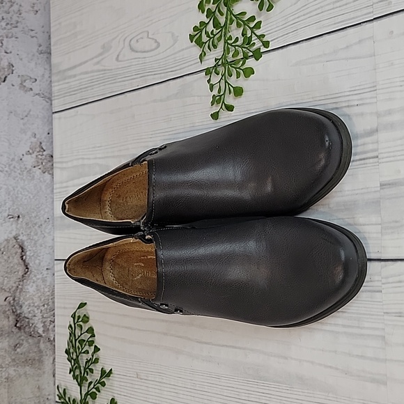 Naturalizer Koop Slate Grey Shootie Side Zip Low Ankle Boots Womens Size 7.5 - Picture 2 of 10